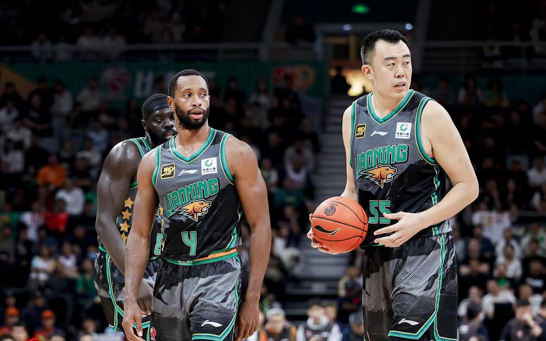 PG模拟器-新疆广汇战术微调备战欧超杯集结日浙江队备战NBA总决赛，清晨本菲卡调整名单以备欧冠直接炸裂的简单介绍