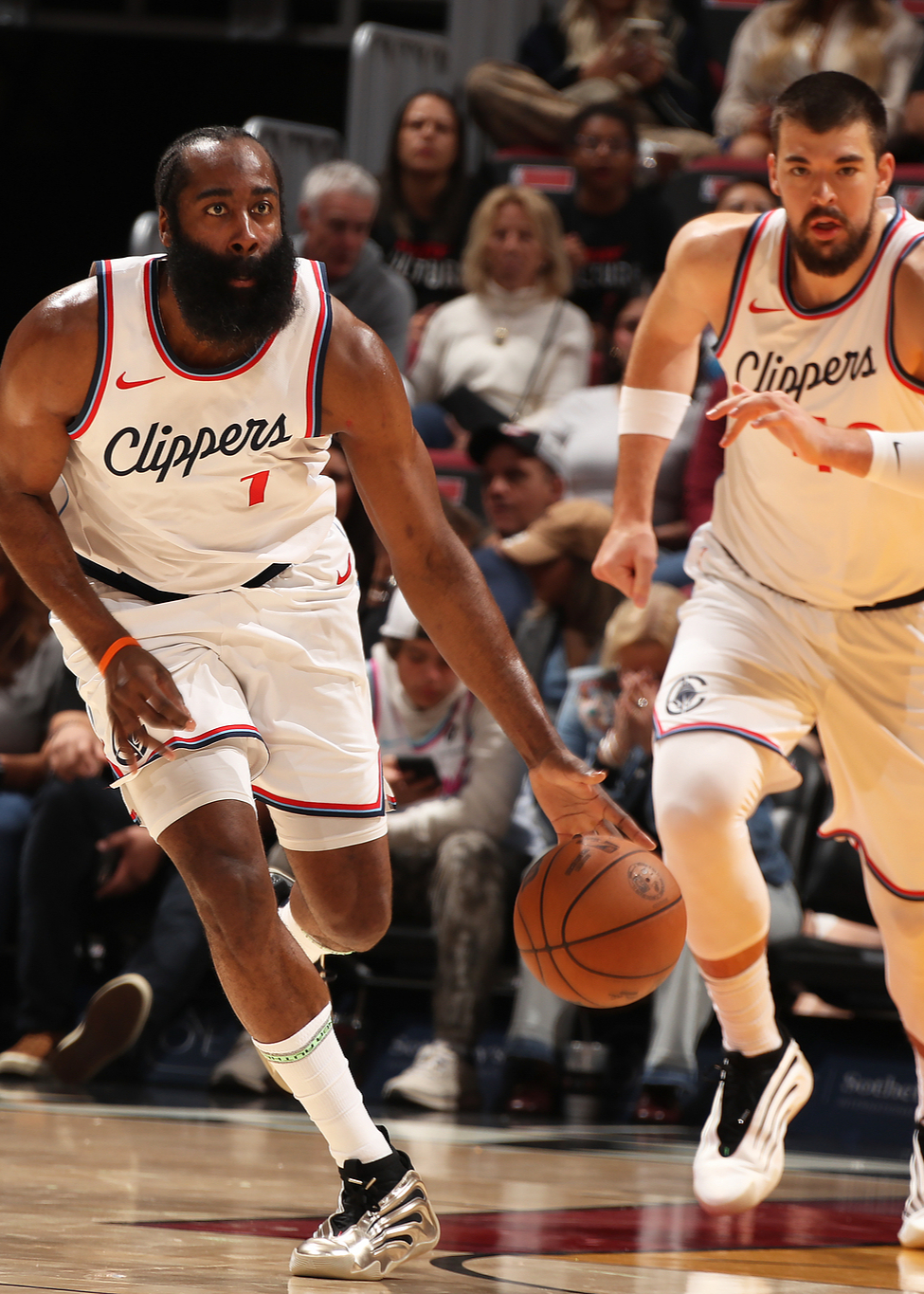 清晨迈阿密热火备战NBA总决赛广厦男篮复出首秀备战社区盾之后，C罗在德国队比赛中刷新纪录的简单介绍